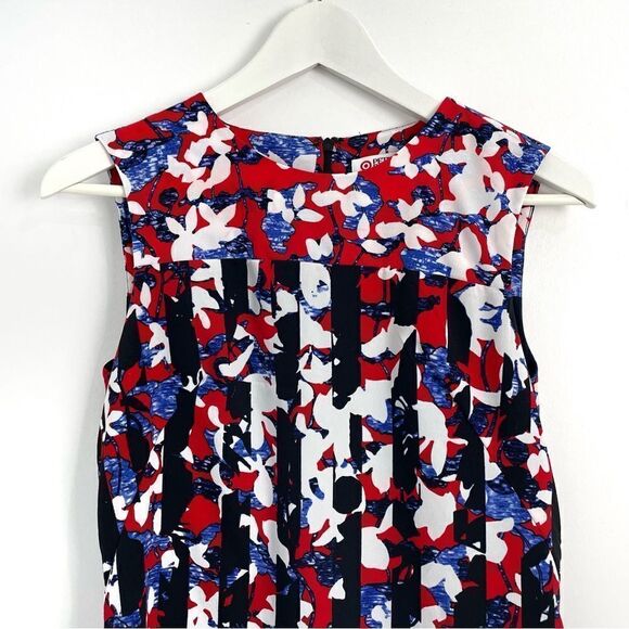 Peter Pilotto for Target  Red Crepe Sheath Fluted Hem
Dress Sz XS - Picture 4 of 16